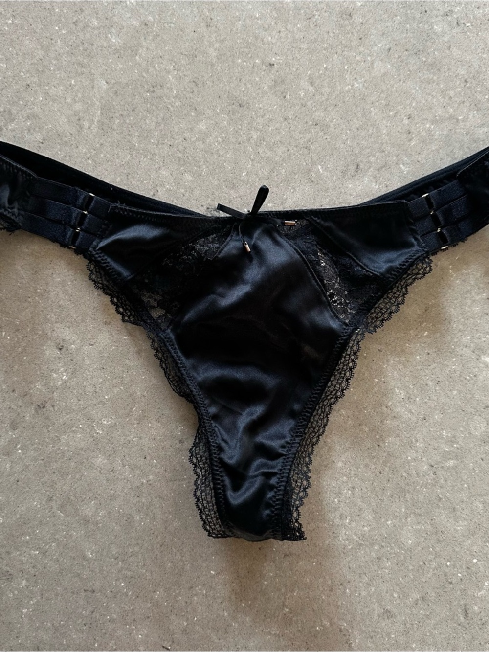 Victoria's Secret Very Sexy Thong